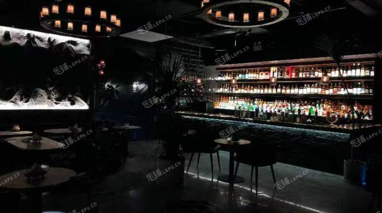 朝阳望京东180㎡酒吧转让，个人照可用，可明火，可餐饮