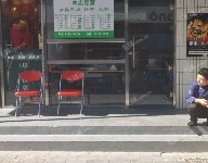 石景山八角300㎡商鋪轉讓，個人照可用，可餐飲