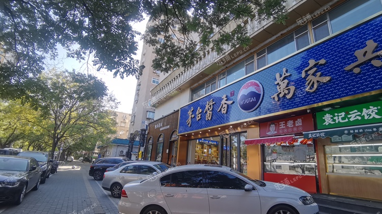 朝阳西坝河10㎡商铺出租，可办照，可餐饮