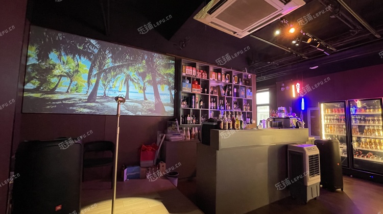 朝阳垡头371㎡火锅店转让，可办照，可餐饮