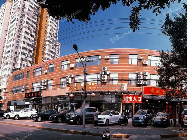 丰台方庄360㎡火锅店转让，可办照，可明火，可餐饮