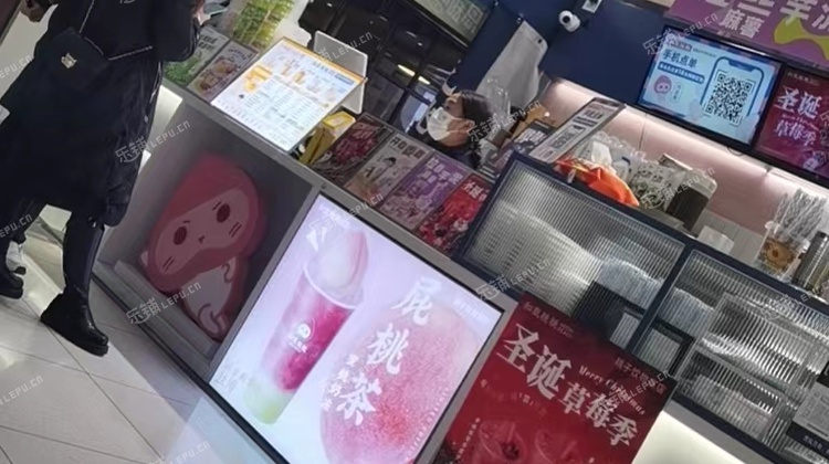 海淀中关村18㎡饮料店/水吧转让，公司照可过户