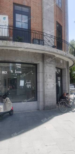 西城西四西四南大街1000㎡商铺出租，可办照，可餐饮