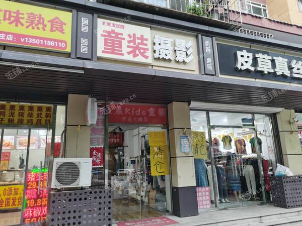 通州乔庄乔庄北街12㎡服装店转让，可办照