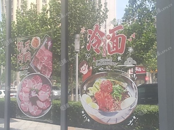 大兴黄村新源大街186㎡烤肉店转让，可办照，可明火，可餐饮