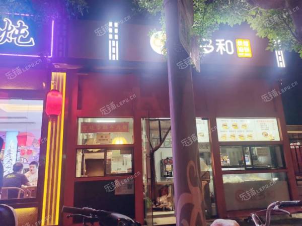 朝阳朝青青年路25㎡商铺出租，个人照可过户，可餐饮