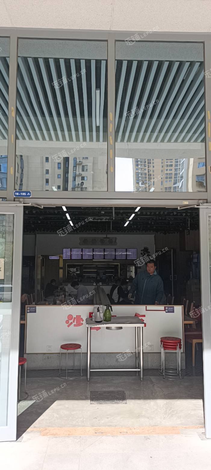 丰台花乡樊羊路138㎡小吃快餐店转让，个人照可用，可餐饮