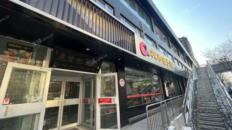 东城广渠门220㎡商铺转让，个人照可用，可明火，可餐饮