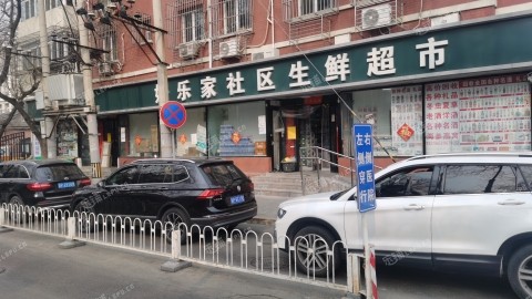 东城王府井50㎡商铺出租，个人照可用，可餐饮