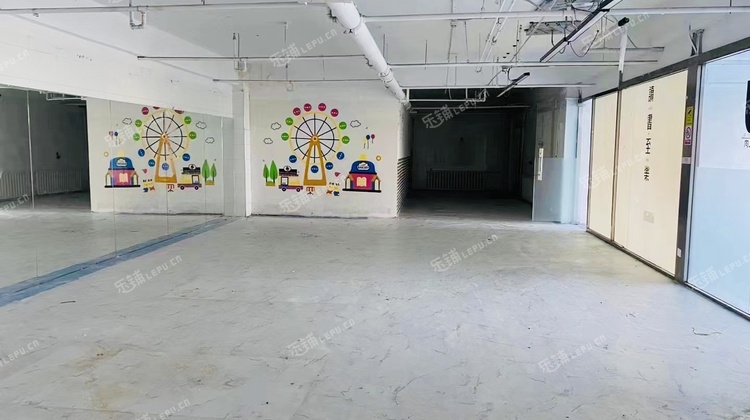 丰台新宫350㎡商铺转让，可办照，可明火，可餐饮