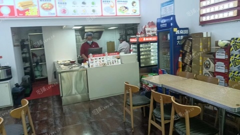 朝阳东坝76㎡商铺出租，有照可增项，可餐饮