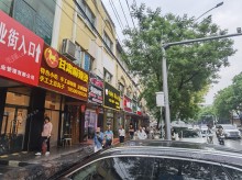 昌平昌平县城200㎡家常菜馆转让，个人照可用，可明火，可餐饮