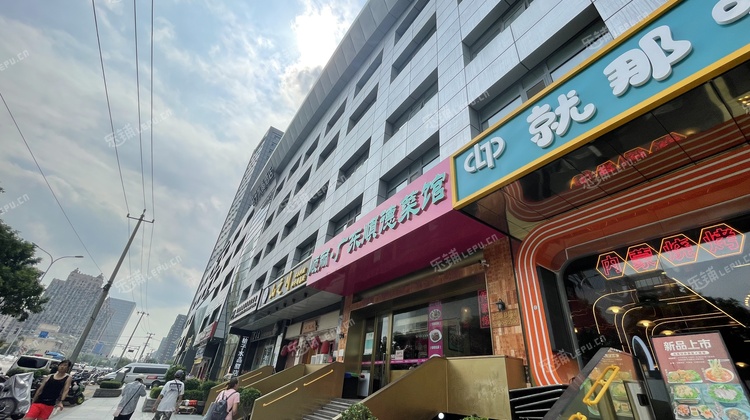 朝阳大望路210㎡火锅店出租，公司照可过户，可明火，可餐饮