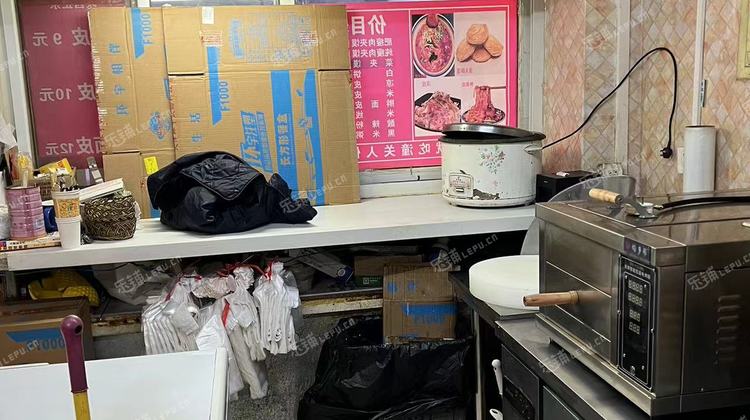 东城广渠门9㎡小吃快餐店转让，可办照，可餐饮