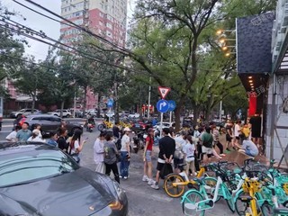 海淀学院路15㎡饮料店/水吧转让，公司照可过户，可餐饮