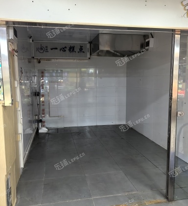 西城新街口12㎡家常菜馆转让，可办照，可餐饮