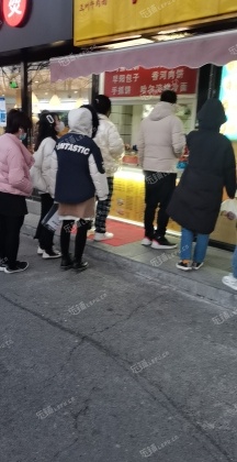 海淀魏公村5㎡小吃快餐店(窗口)转让，可办照，可餐饮