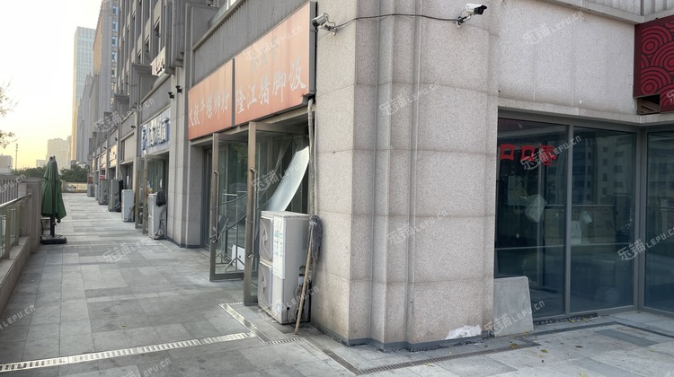 丰台科技园区80㎡商铺出租，可办照，可餐饮