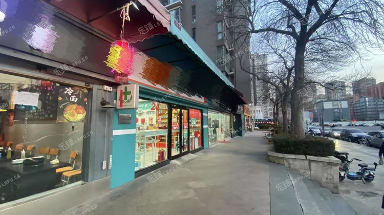 朝阳双井广渠门外大街120㎡家常菜馆转让，可办照，可明火，可餐饮