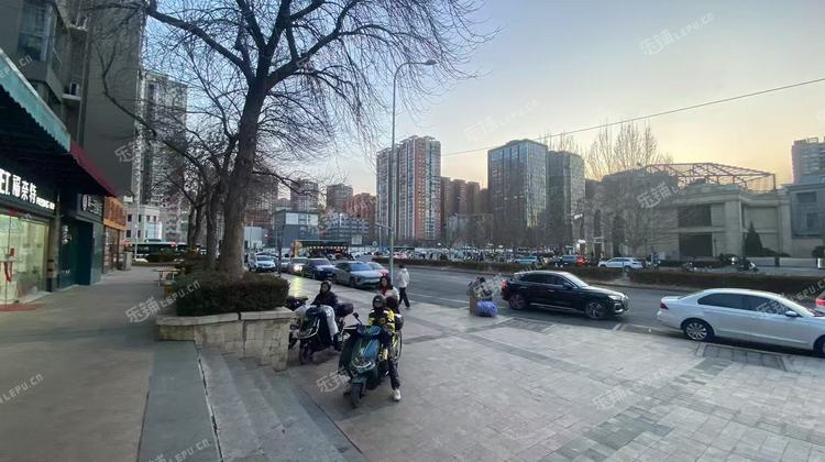 朝阳双井广渠门外大街120㎡家常菜馆转让，可办照，可明火，可餐饮