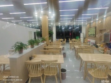 房山良乡240㎡家常菜馆转让，可办照，可餐饮