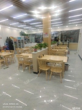 房山良乡240㎡家常菜馆转让，可办照，可餐饮