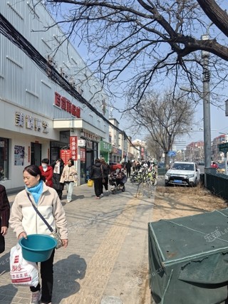 房山城关200㎡超市转让，可办照