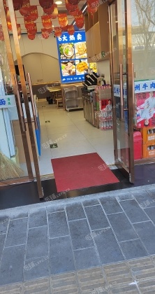 东城灯市口120㎡家常菜馆转让，可办照，可餐饮