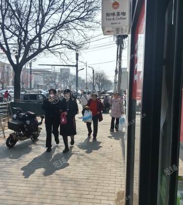 房山城关200㎡超市转让，可办照