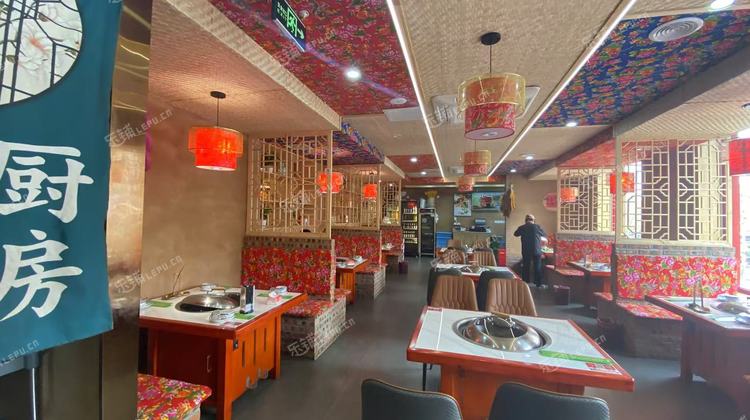 东城永定门外240㎡家常菜馆转让，公司照可过户，可明火，可餐饮