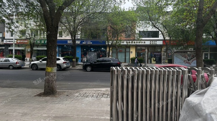 大兴高米店130㎡商铺出租，可办照，可明火，可餐饮