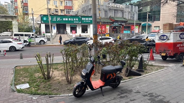 朝阳工体45㎡商铺出租，可办照