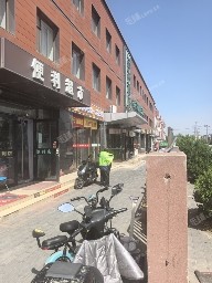朝陽(yáng)高碑店100㎡家常菜館轉(zhuǎn)讓，可辦照