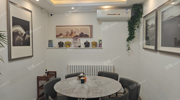 朝阳红庙金台路150㎡家常菜馆转让，可办照，可明火，可餐饮