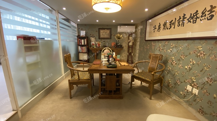 朝阳国展70㎡商铺出租，可办照