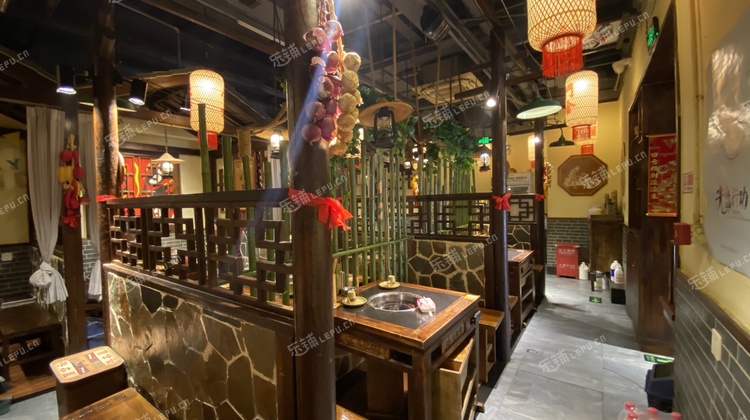 丰台七里庄200㎡火锅店转让，公司照可过户，可明火，可餐饮