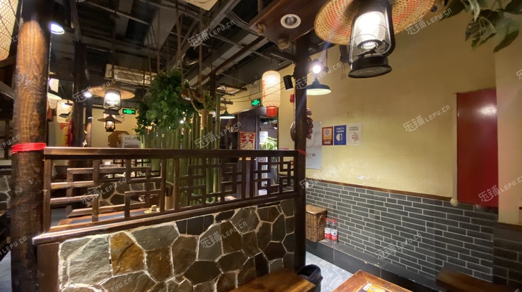 丰台七里庄200㎡火锅店转让，公司照可过户，可明火，可餐饮