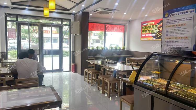 石景山古城90㎡小吃快餐店转让，可办照，可明火，可餐饮