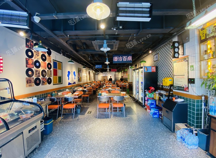 朝阳定福庄158㎡烧烤/烤串转让，公司照可过户，可明火，可餐饮