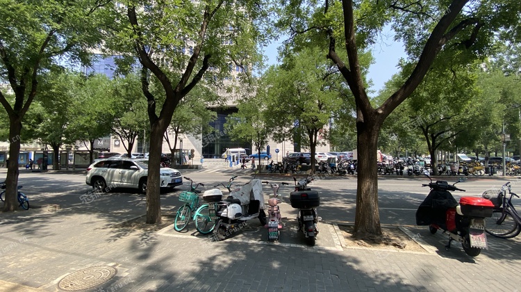 丰台洋桥150㎡家常菜馆转让，公司照可过户，可明火，可餐饮