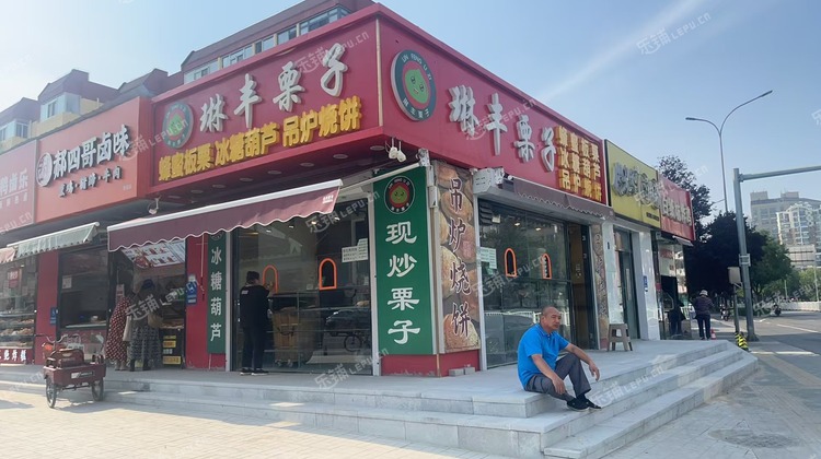 大兴枣园57㎡小吃快餐店转让，可办照，可餐饮