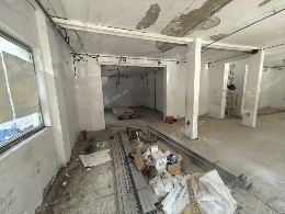 丰台六里桥150㎡商铺出租，公司照可过户，可餐饮