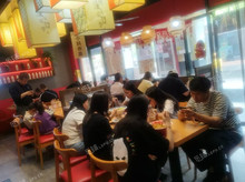 朝陽雙井70㎡家常菜館轉(zhuǎn)讓，公司照可過戶，可餐飲