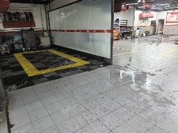 朝阳朝青405㎡汽车美容店转让，公司照可过户