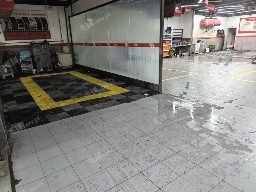 朝阳朝青405㎡汽车美容店转让，公司照可过户