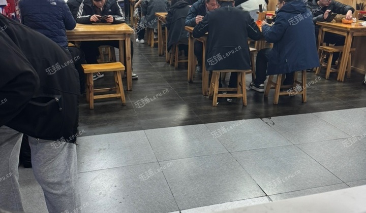 昌平沙河120㎡家常菜馆转让，可办照，可餐饮