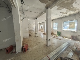 丰台六里桥150㎡商铺出租，公司照可过户，可餐饮