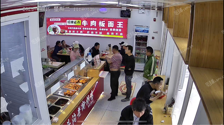 朝阳双桥103㎡商铺早点摊位出租，可办照，可餐饮
