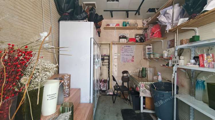 朝阳国贸CBD24㎡花店转让，公司照可用