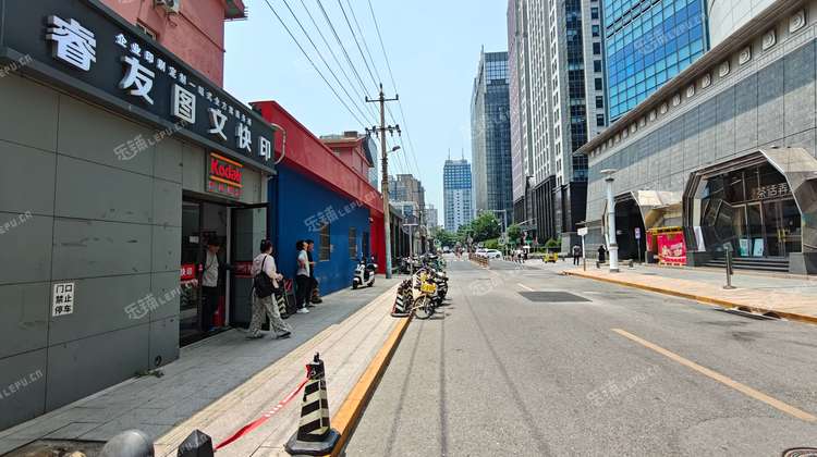 朝阳国贸CBD24㎡花店转让，公司照可用